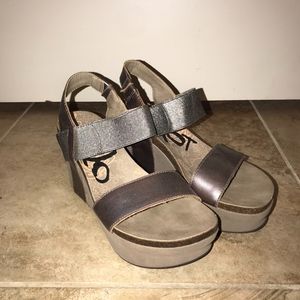 Brand New OTBT Bushnell Size 6.5